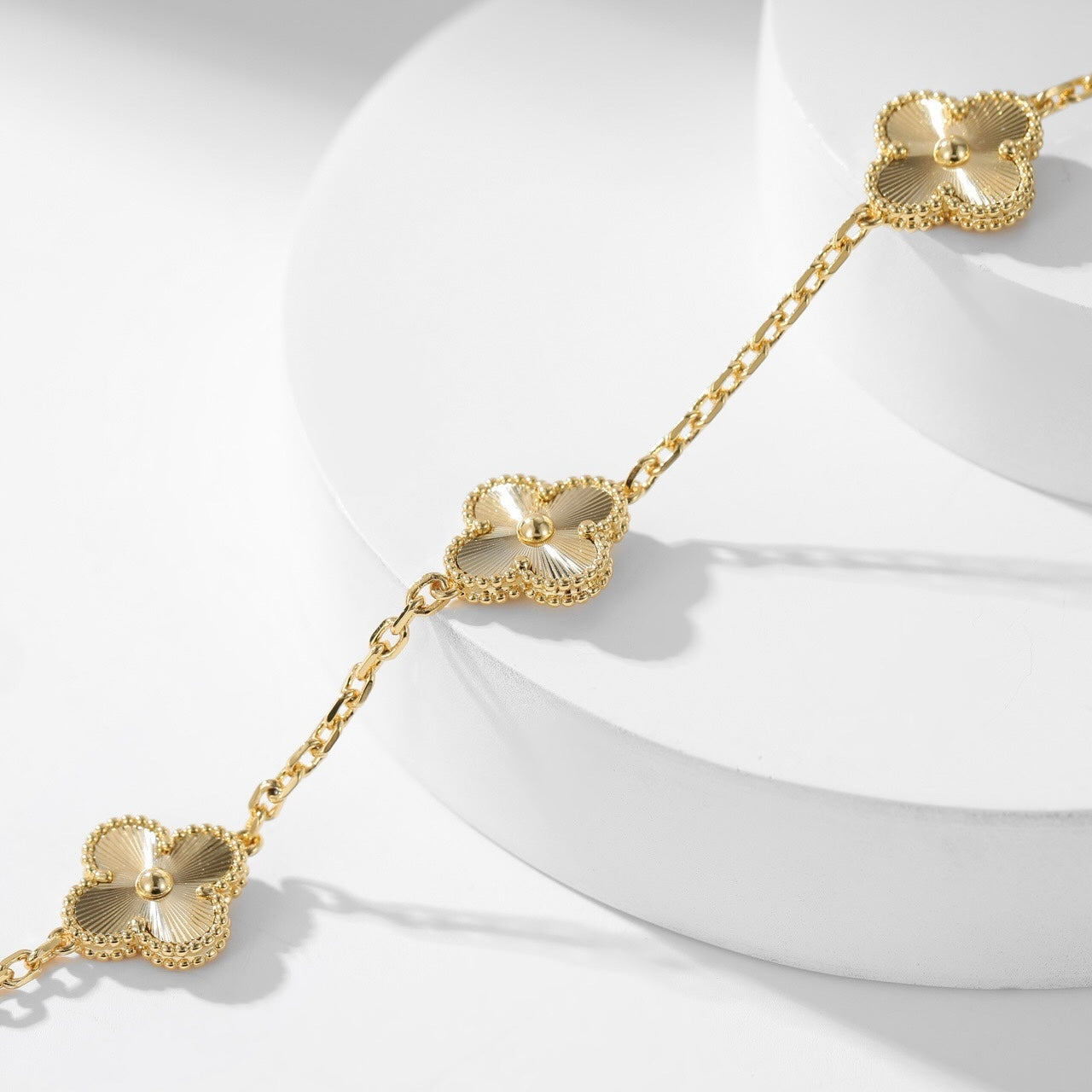 [LUXE]CLOVER 10 MOTIFS LASER NECKLACE