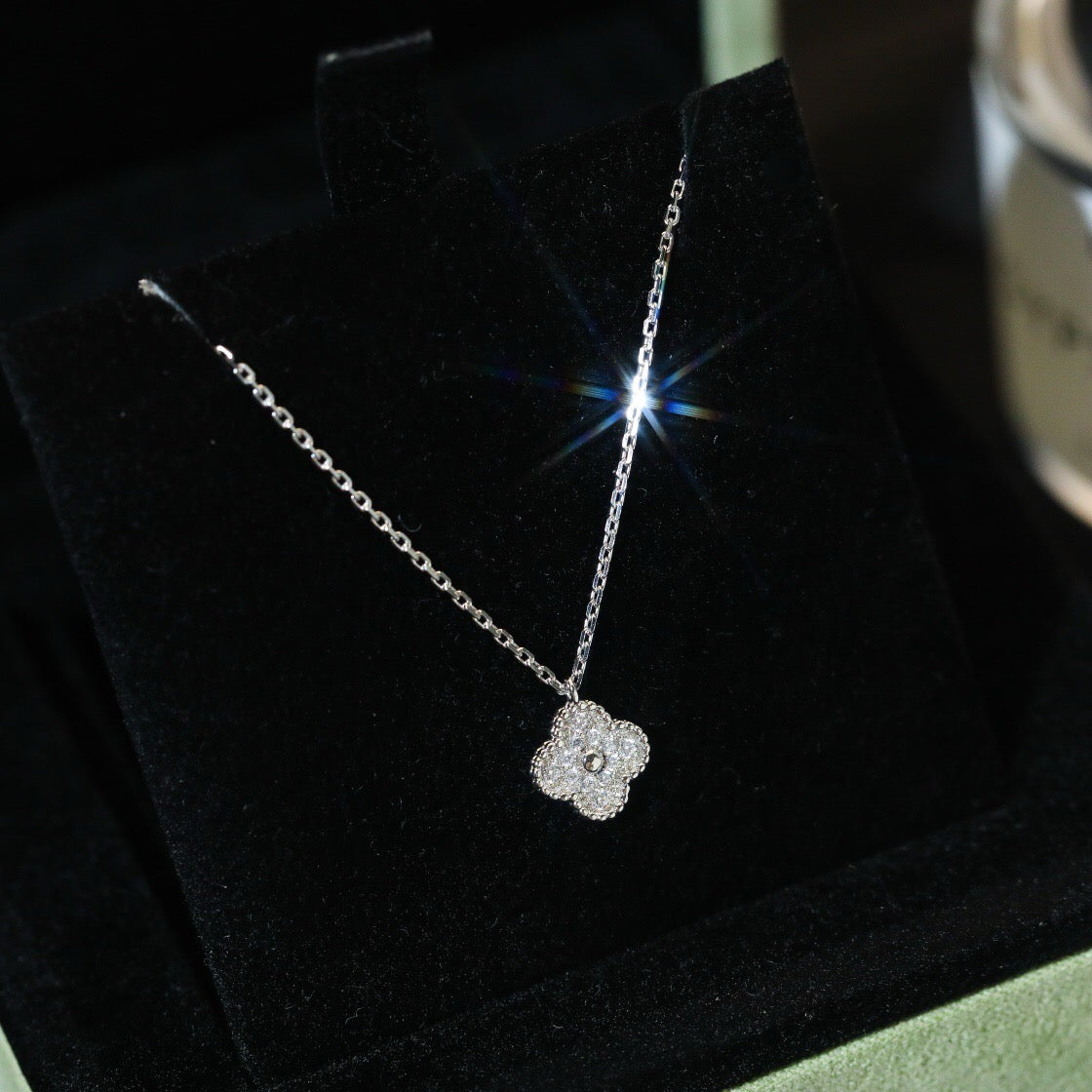 [LUXE]CLOVER MINI 9.5MM PENDANT DIAMOND NECKLACE