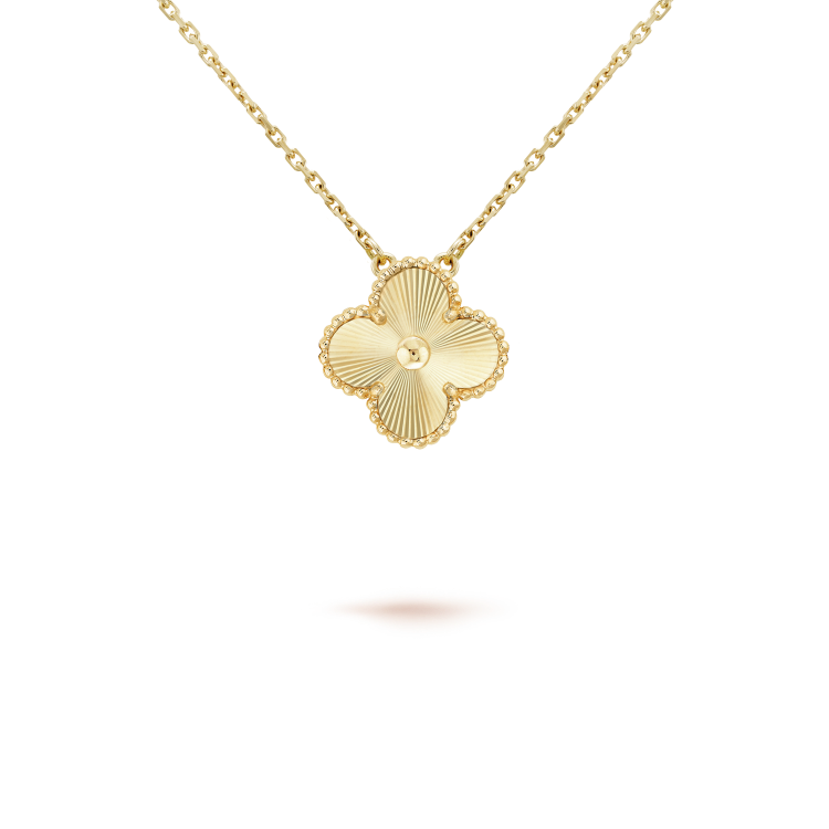 [LUXE]CLOVER 15MM LASER NECKLACE AND BOX