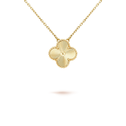 [LUXE]CLOVER 15MM LASER NECKLACE AND BOX
