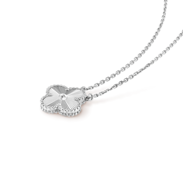 [LUXE]CLOVER 15MM LASER NECKLACE SILVER