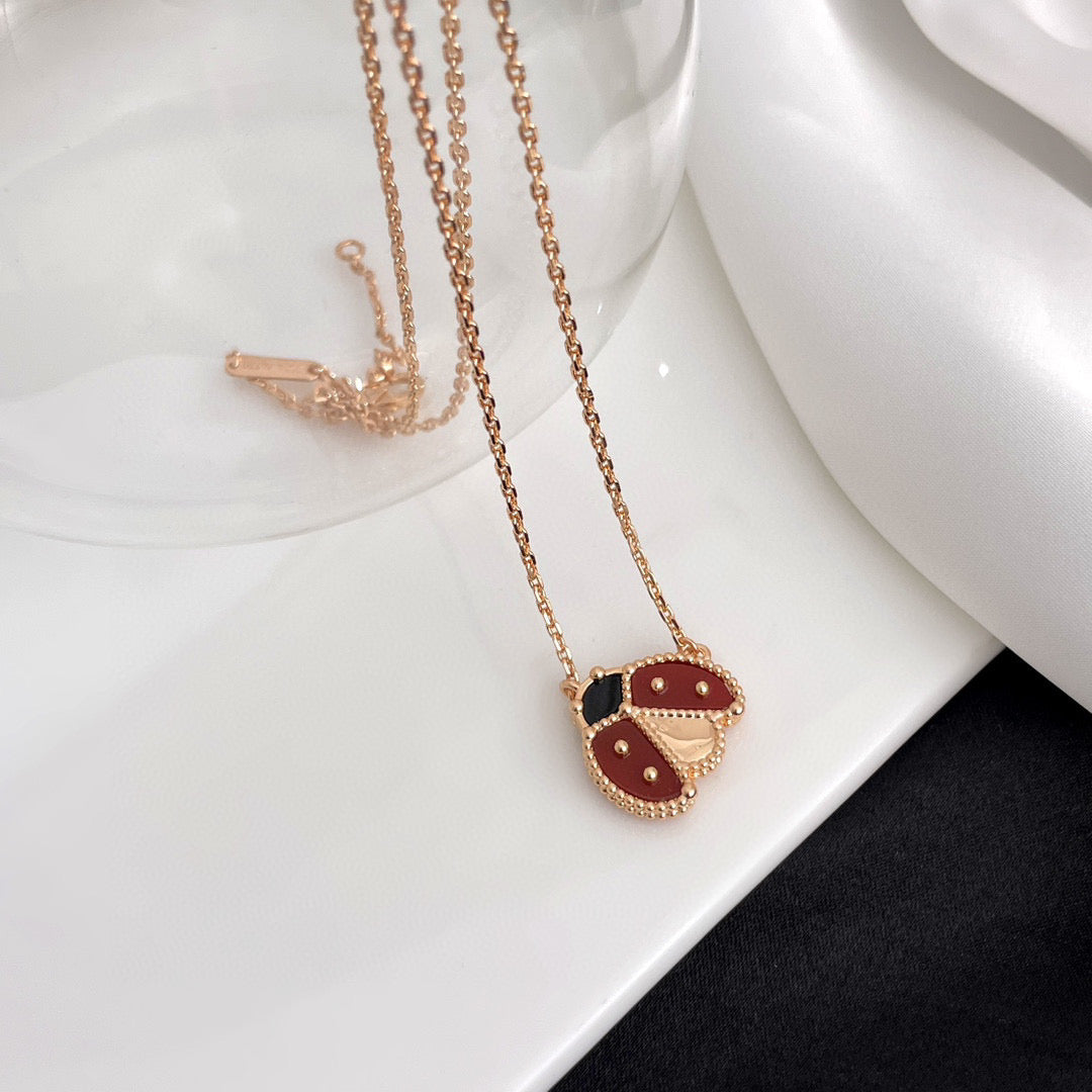 [LUXE]LUCKY  CARNELIANS LADYBUG NECKLACE