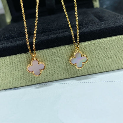 [LUXE]CLOVER 15MM PINK MOTHER-OF-PEARL SINGLE FLOWER NECKLACE
