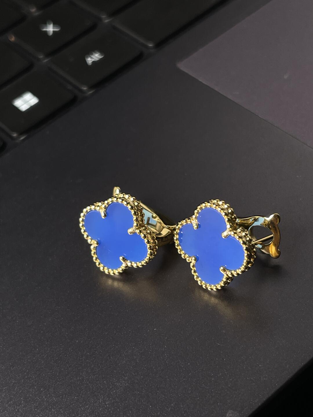 [LUXE] CLOVER LARGE (20mm) 1 MOTIFS BLUE MOP STUD EARRINGS