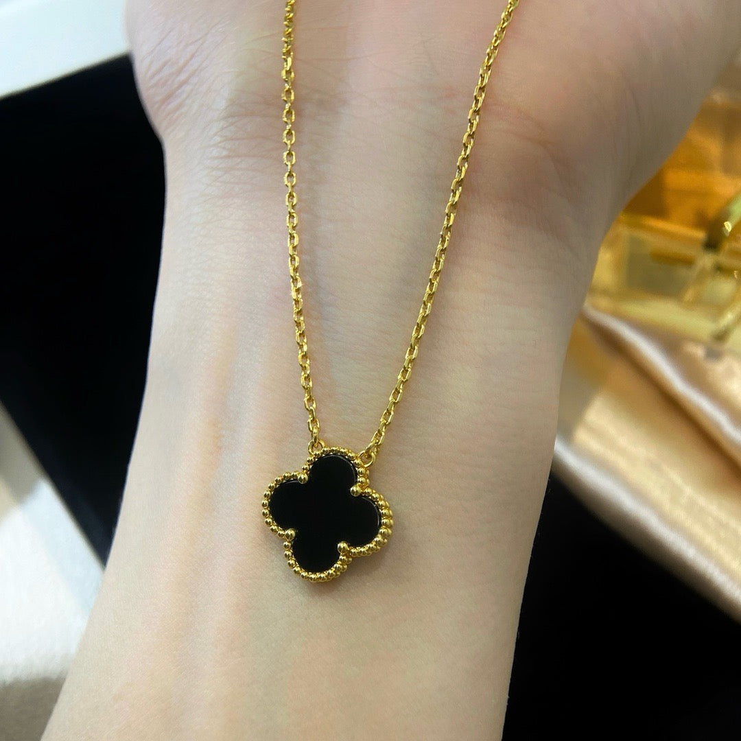[LUXE]CLOVER 15MM BLACK ONYX SINGLE FLOWER NECKLACE