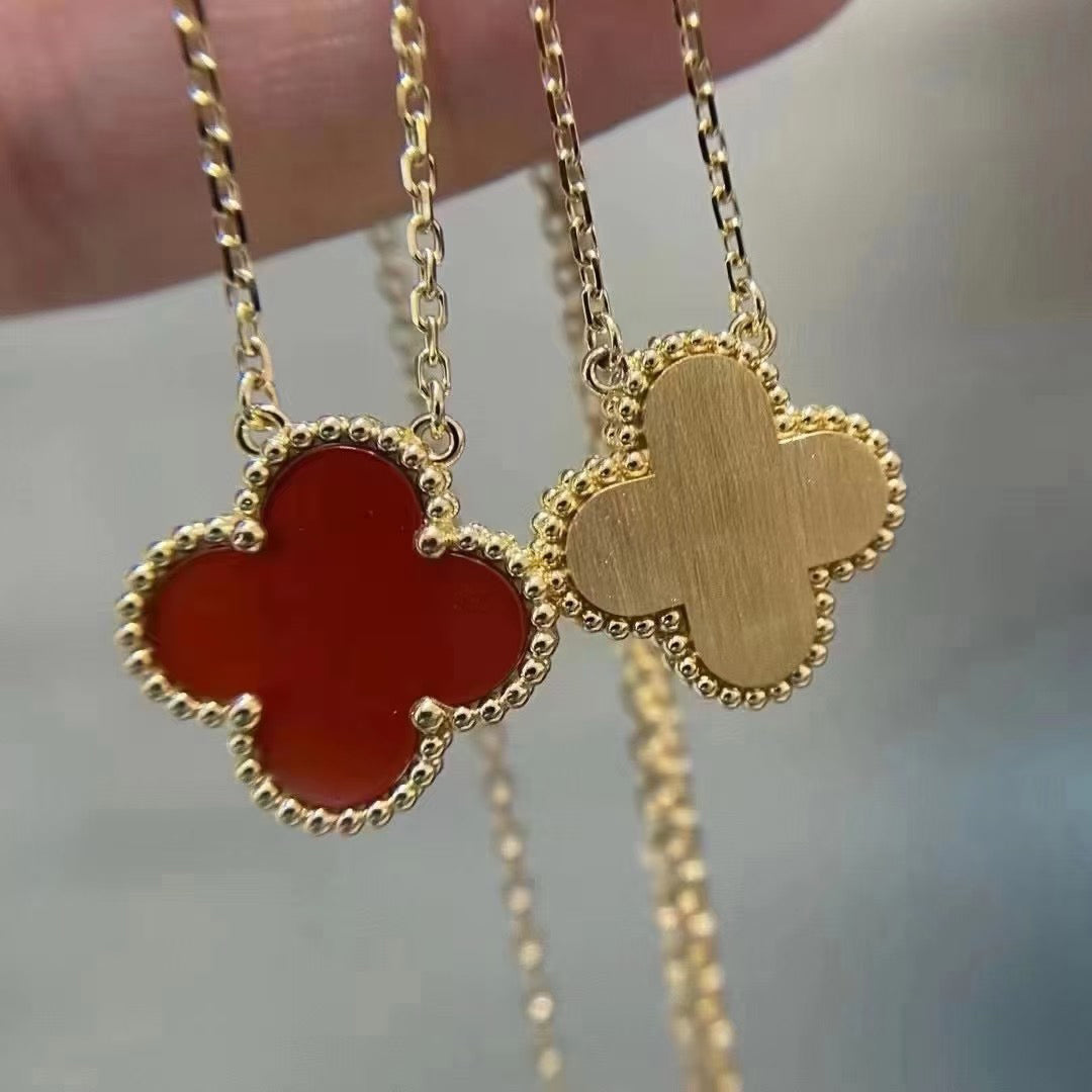 [LUXE]CLOVER 15MM CARNELIAN SINGLE FLOWER NECKLACE