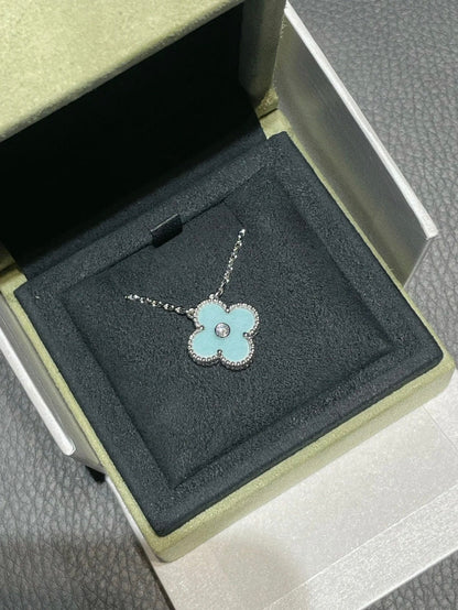 [LUXE]CLOVER 1 DIAMOND LIGHT BLUE SILVER NECKLACE