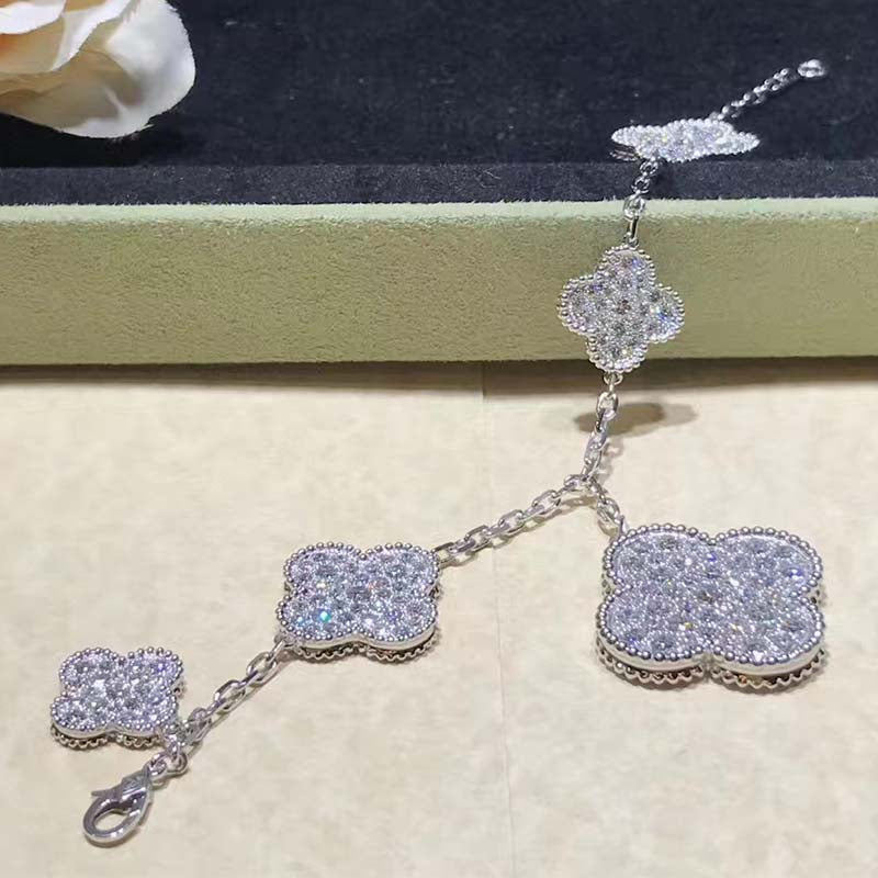 [LUXE]CLOVER 6 MOTIFS SILVER DIAMOND BRACELET