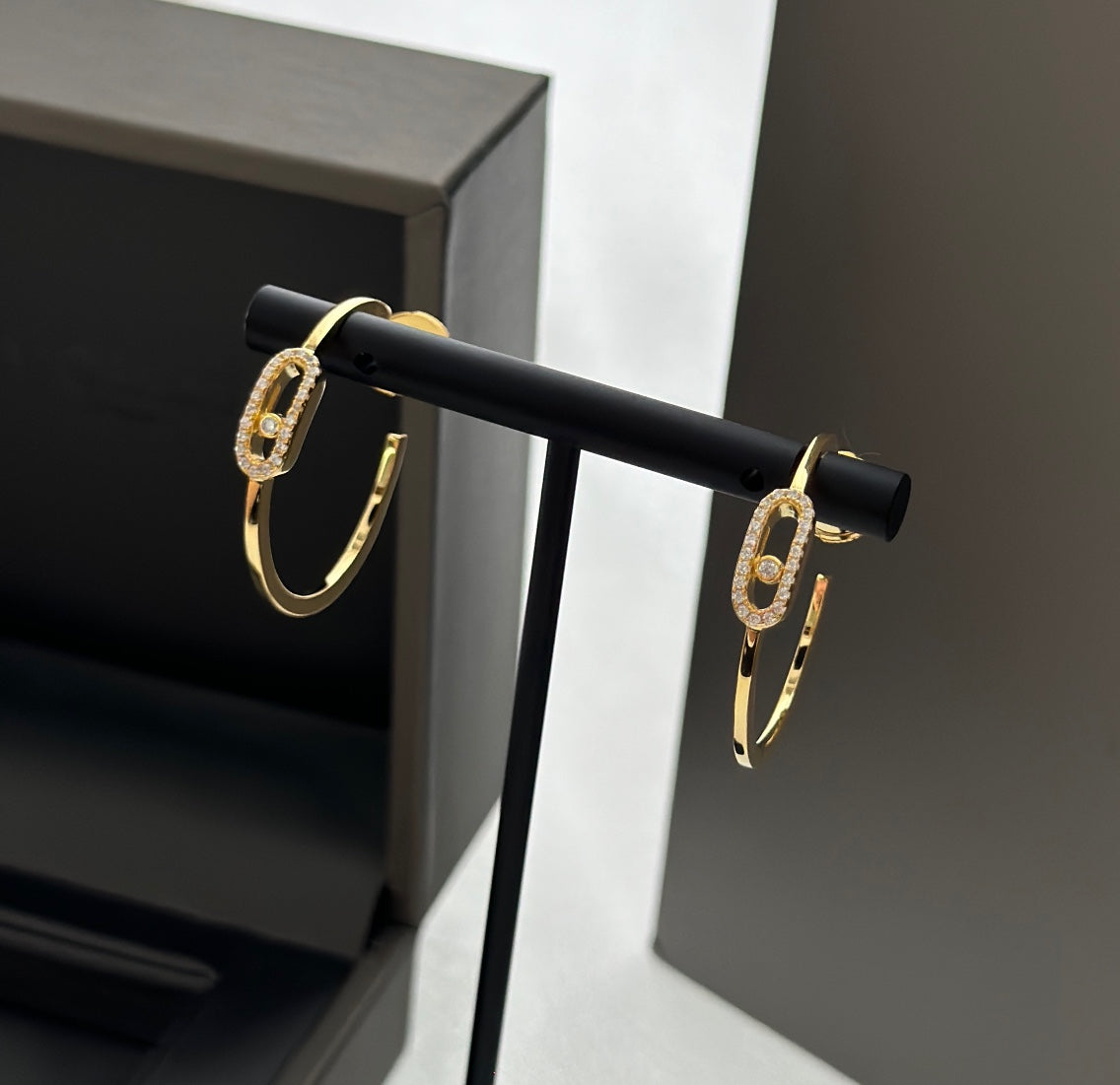 [LUXE]CREOLES MOVE UNO PM DIAMOND EARRINGS