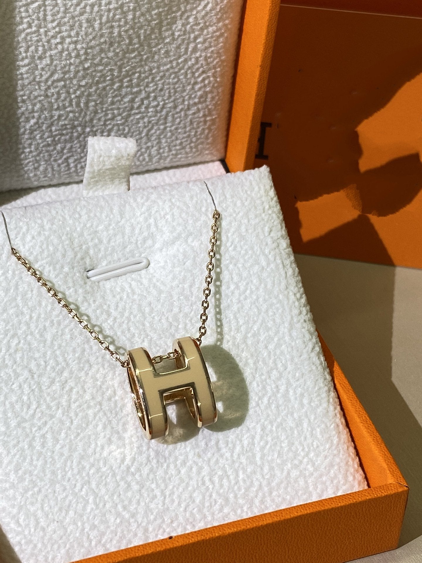[LUXE]HM CLIC YELLOW ENAMEL GOLD NECKLACE