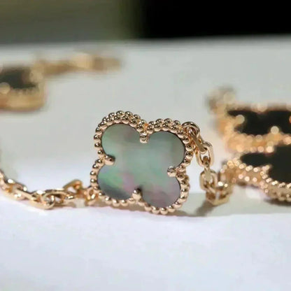 [LUXE] CLOVER 5 MOTIF GRAY MOP BRACELET COLLECTION