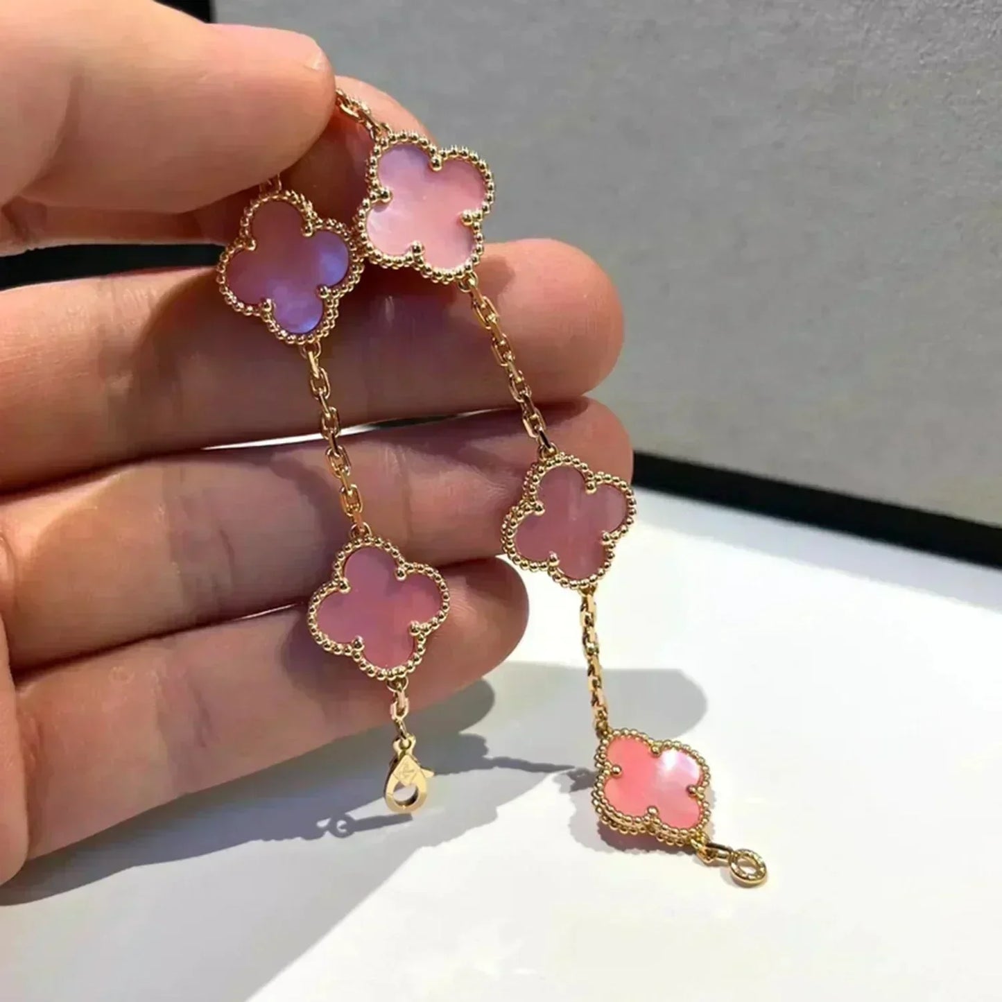[LUXE] CLOVER 5 MOTIFS  PINK MOP BRACELET COLLECTION