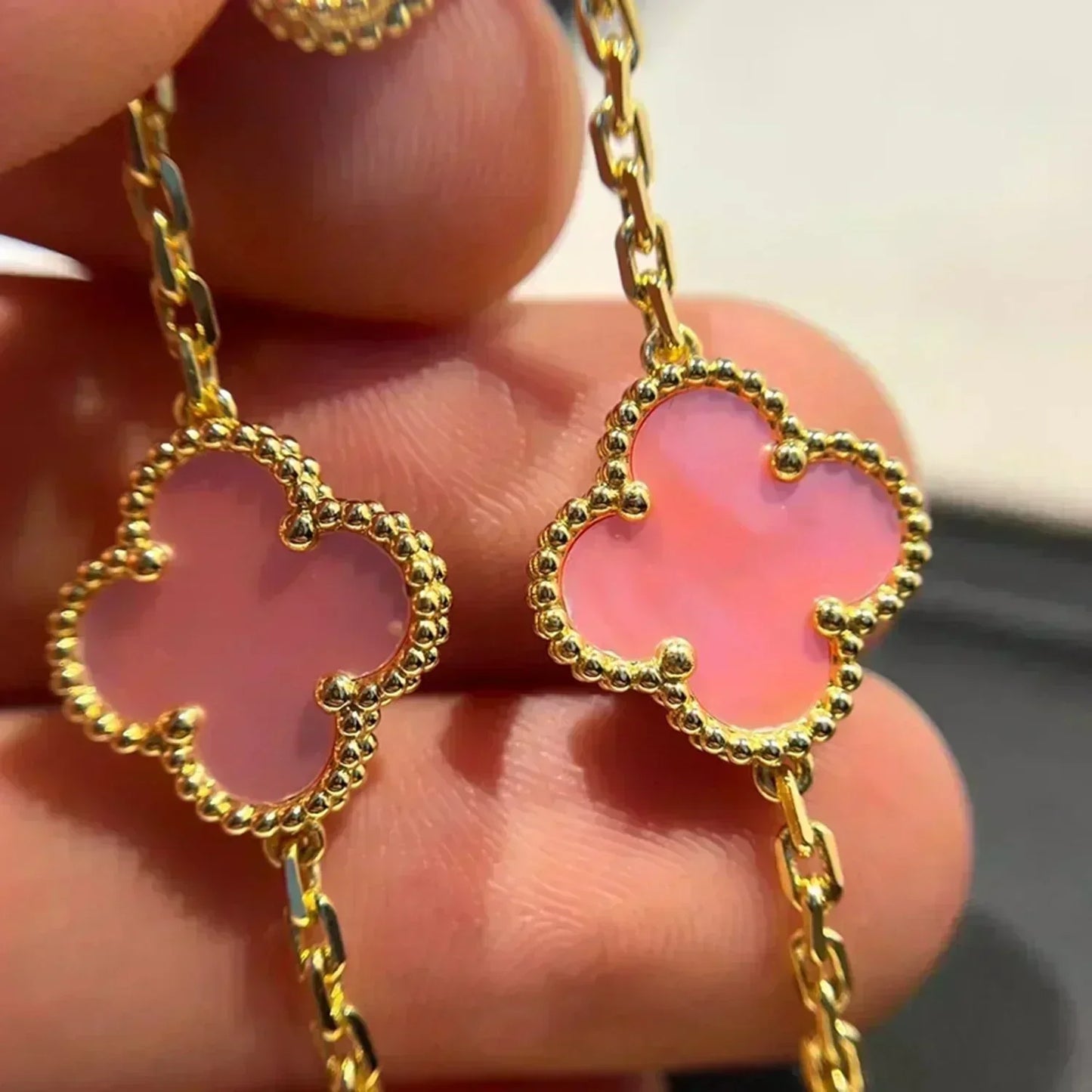 [LUXE] CLOVER 5 MOTIFS  PINK MOP BRACELET COLLECTION