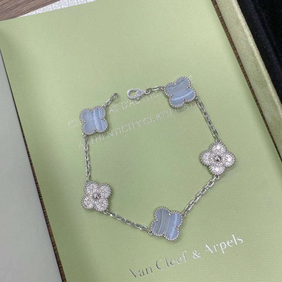 [LUXE] CLOVER 5 MOTIF PURPLE CHALCEDONY BRACELET COLLECTION