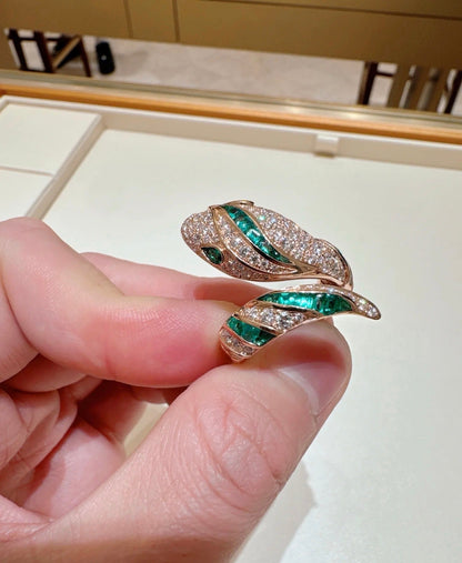 [LUXE]BRAND NEW LUXURY GREEN SNAKE RING