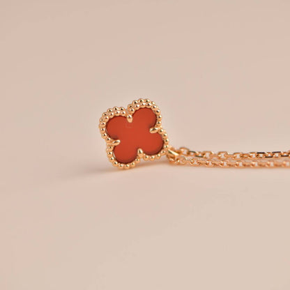 [LUXE]CLOVER MINI 9.5MM WHITE CARNELIANS NECKLACE