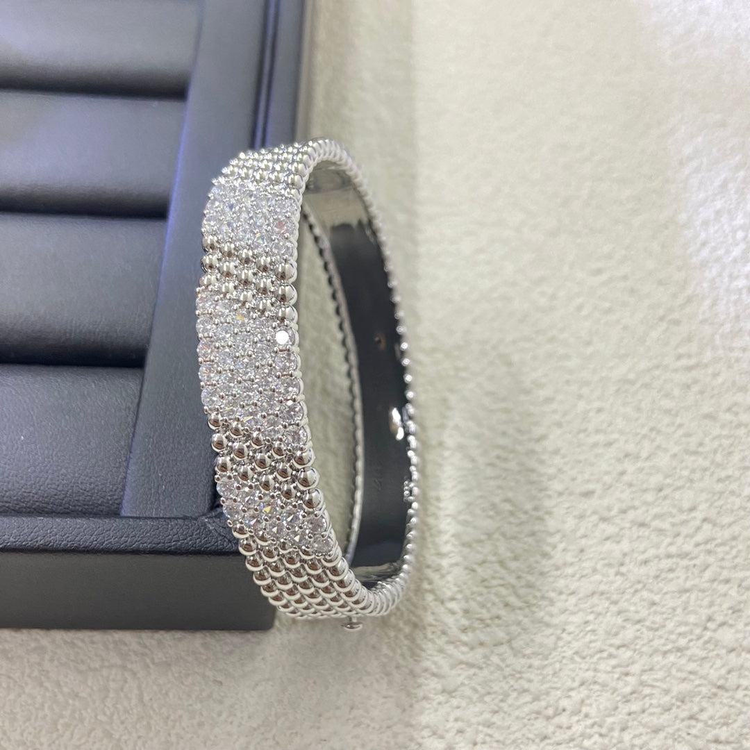 [LUXE]  FIVE-ROW DIAMOND BRACELET