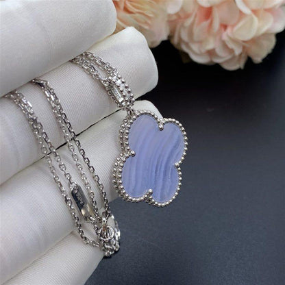 [LUXE]CLOVER SILVER CHALCEDONY BIG CLOVER NECKLACE