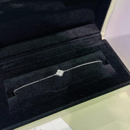 [LUXE]CLOVER  SINGLE FLOWER BRACELET SILVER