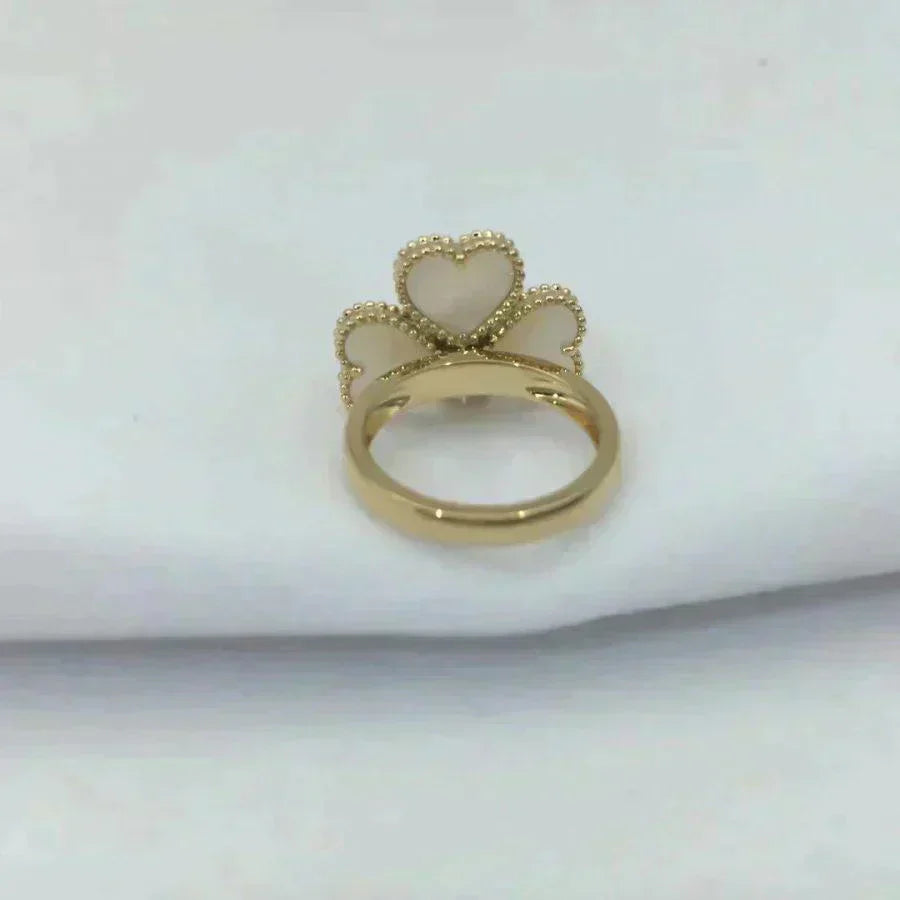 [LUXE]SWEET CLOVER WHITE MOP RING