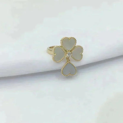 [LUXE]SWEET CLOVER WHITE MOP RING
