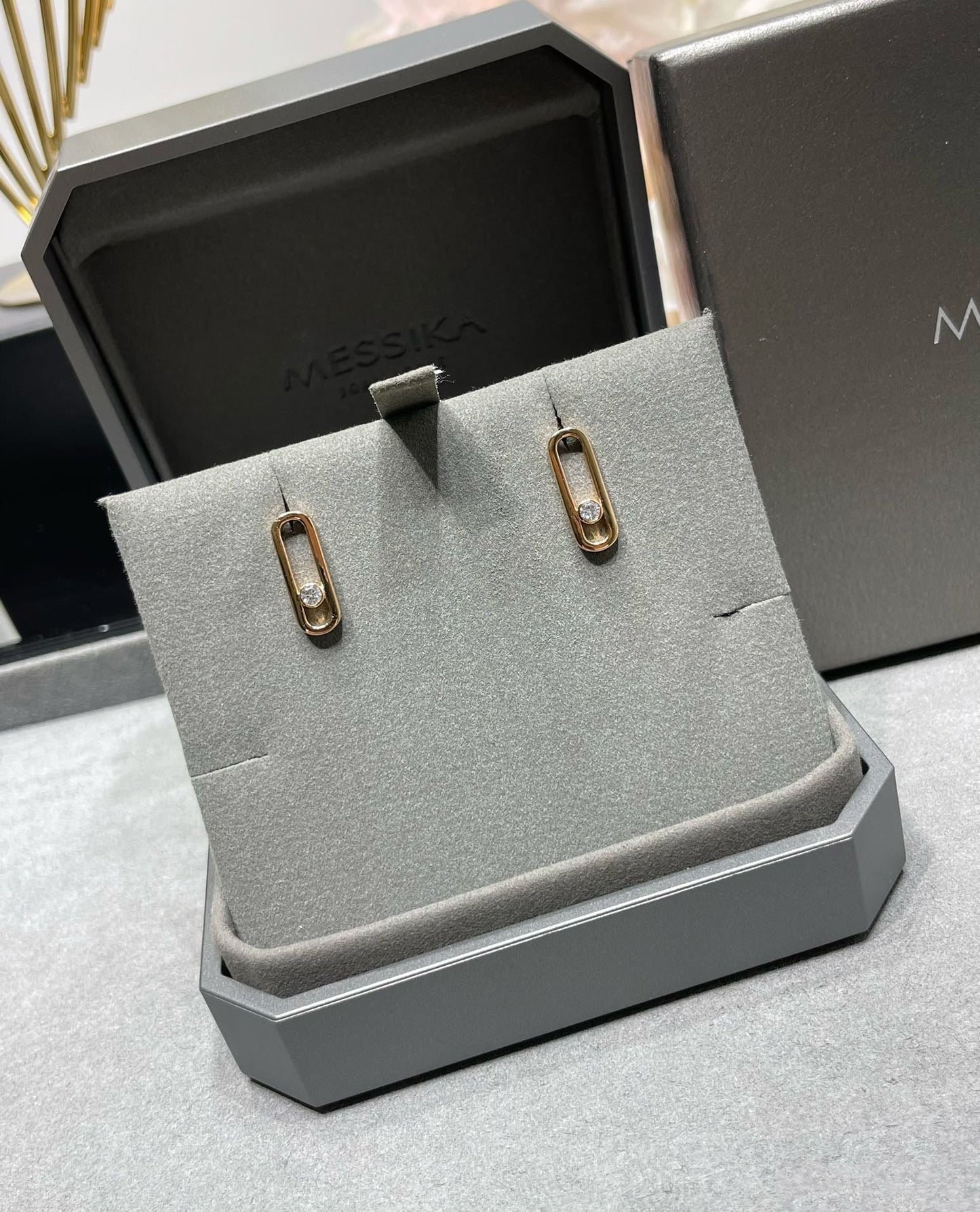 [LUXE]MOVE UNO SMALL 1 DIAMOND EARRINGS