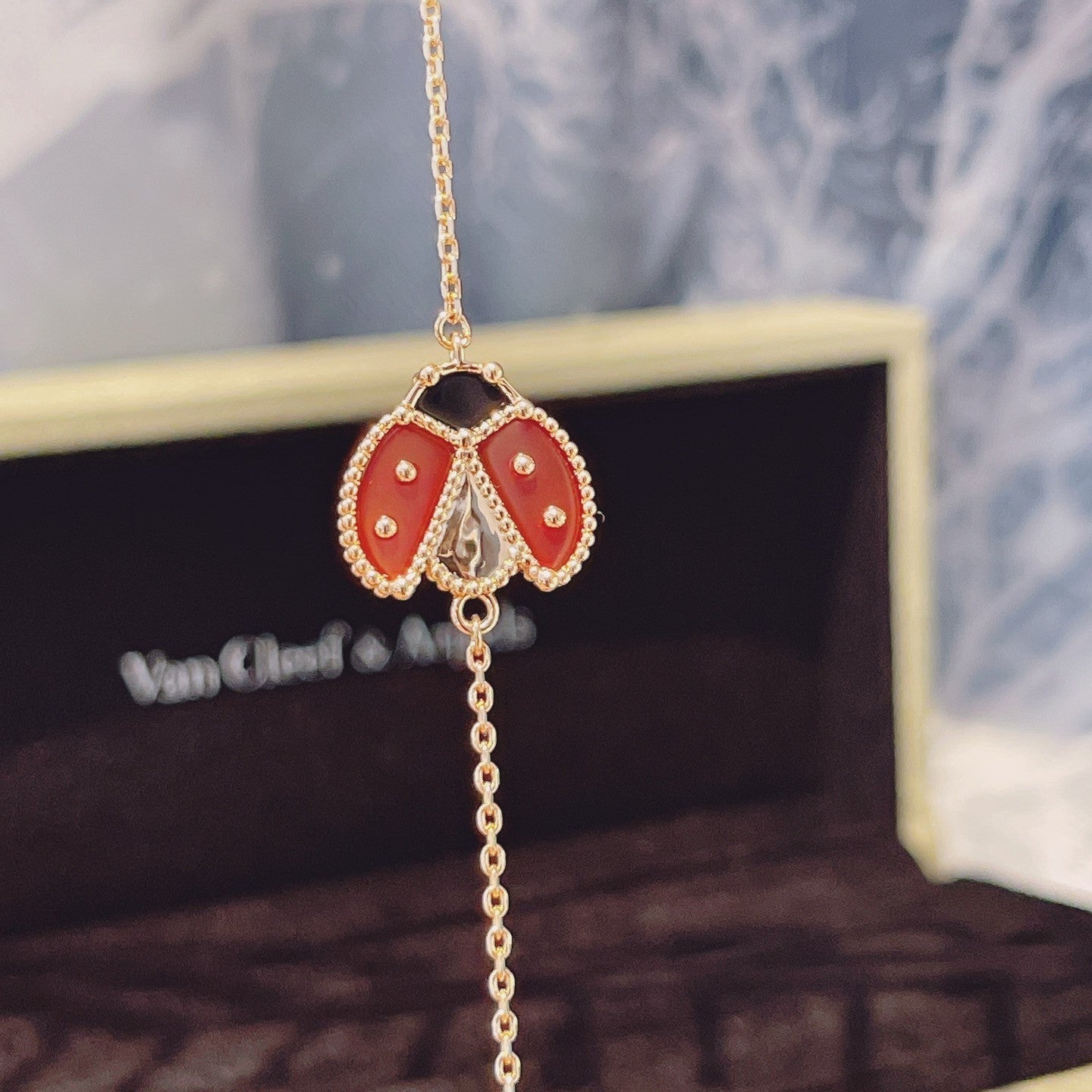 [LUXE]LUCKY SPRING 1 MOTIF PINK GOLD BRACELET