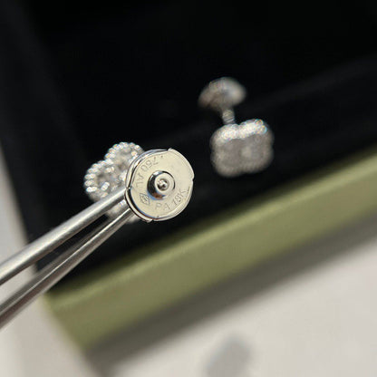 [LUXE]CLOVER MINI DIAMOND STUD EARRINGS
